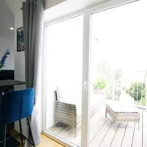 Sunny & Cozy Penthouse With Balcony L Dg4'14 Apartment