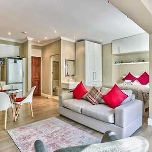 fairmile-on-main.hotels-capetown.com/