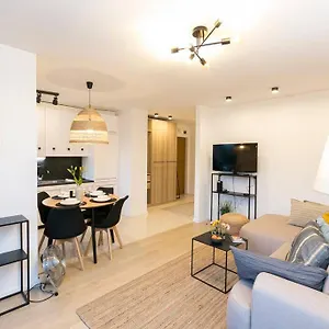 Piekne, Przestronne Mieszkanie Przy Placu Teatralnym. Apartament Warszawa