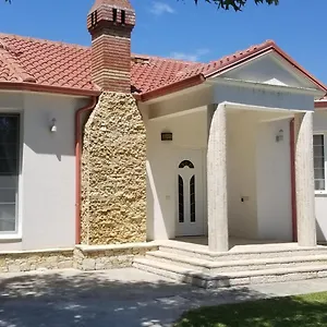 country-house-bubullime-albania-villa-cottage.albaniahotels.org/