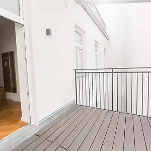 Nadland B61 Bécs